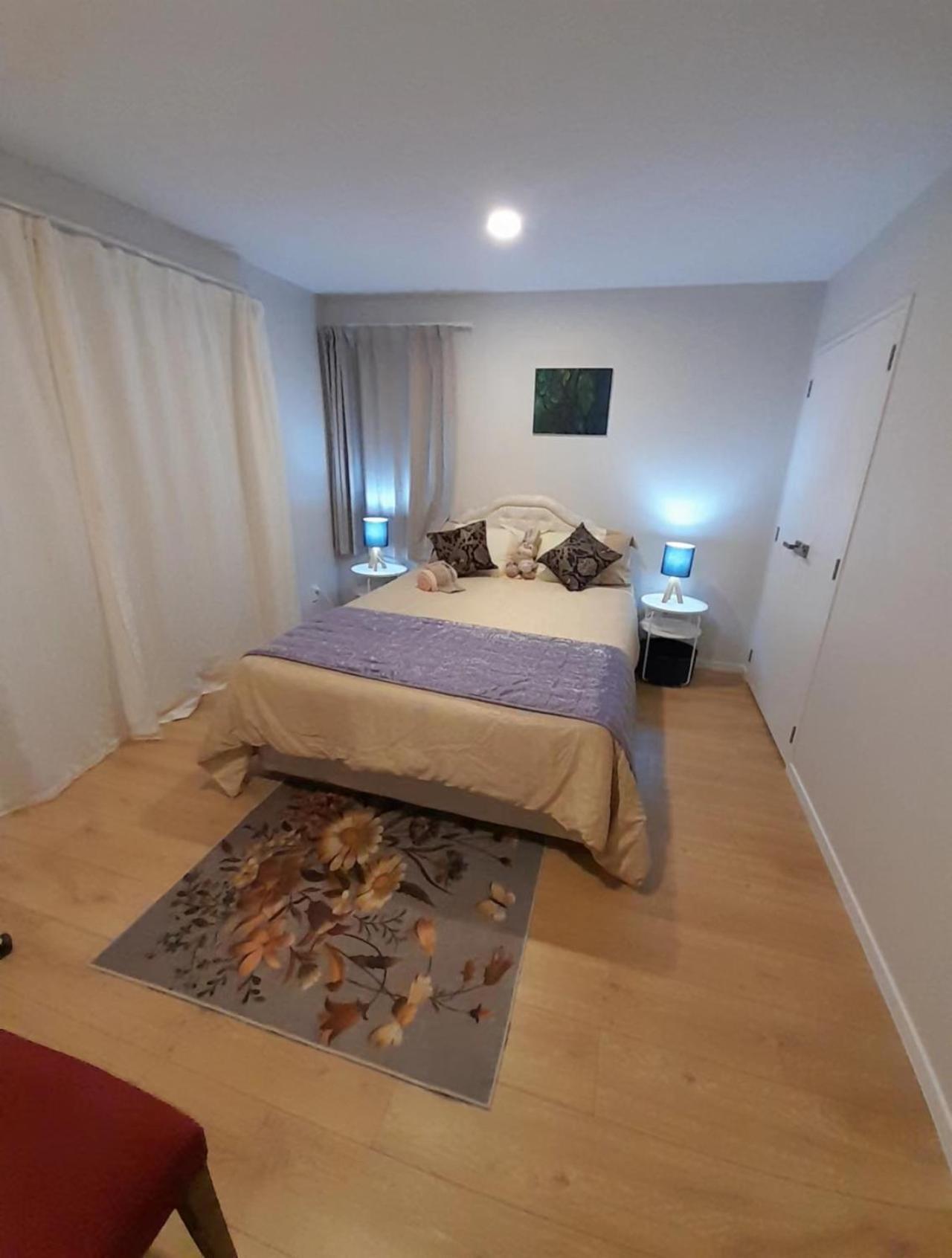 Peter New Home Окленд Номер фото